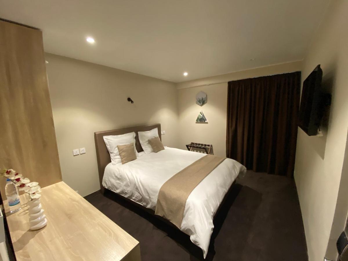 Fly Inn Madagascar Hotel - Navette Gratuite H24 - A 300M De L'Aeroport International Ivato-Antananarivo Ivato  Luaran gambar
